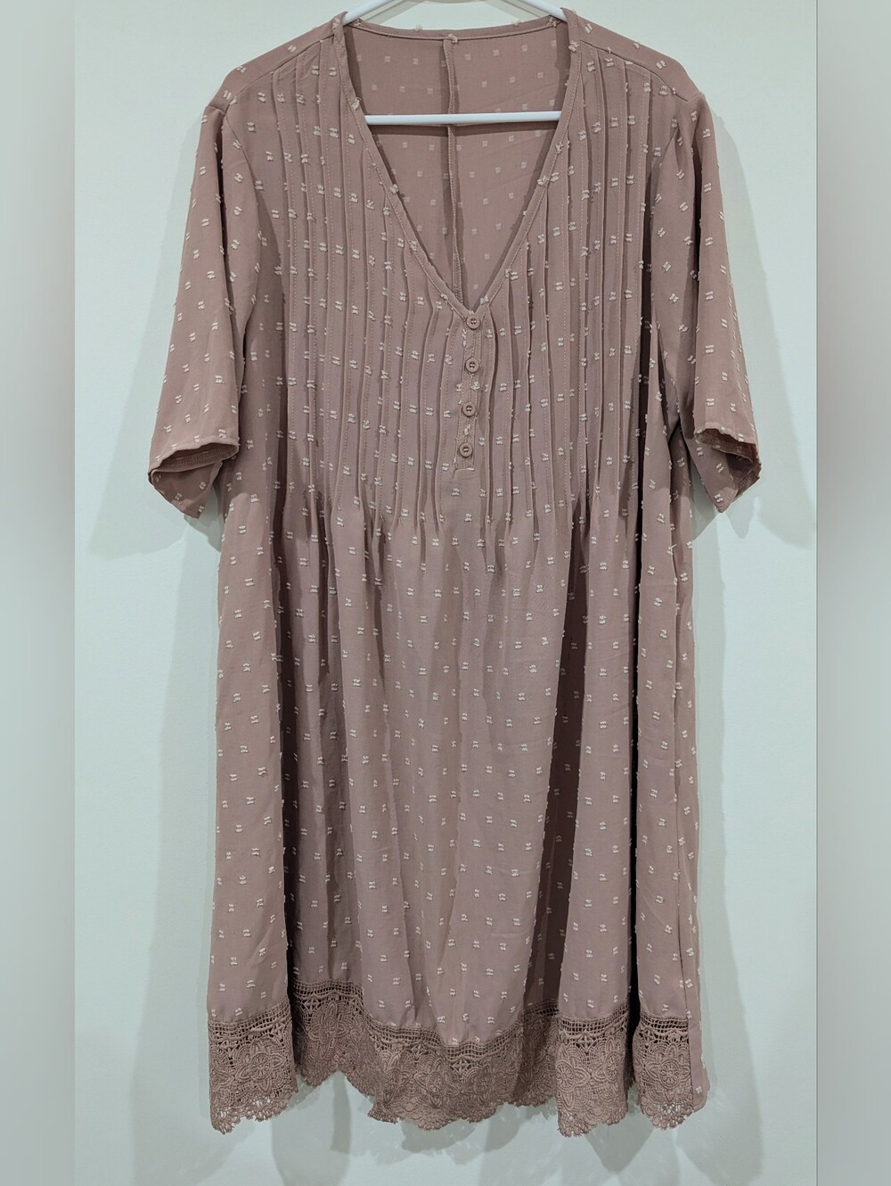 Women’s Pink Lace-Hem Button V-Neck Tunic Top